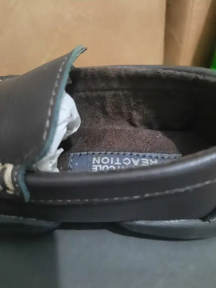 Sepatu anak kenneth cole kulit uk 6 / 23