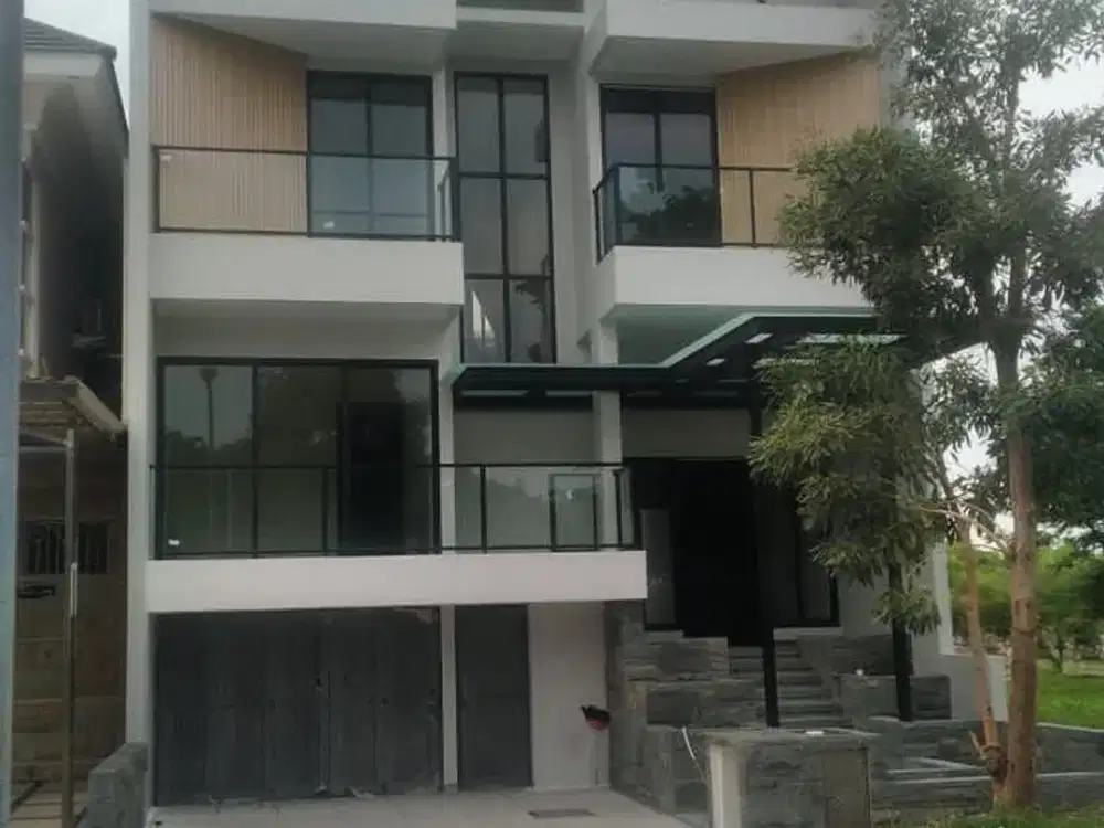 Rumah Baru Gress Imperial Beach, Pakuwon City STRATEGIS