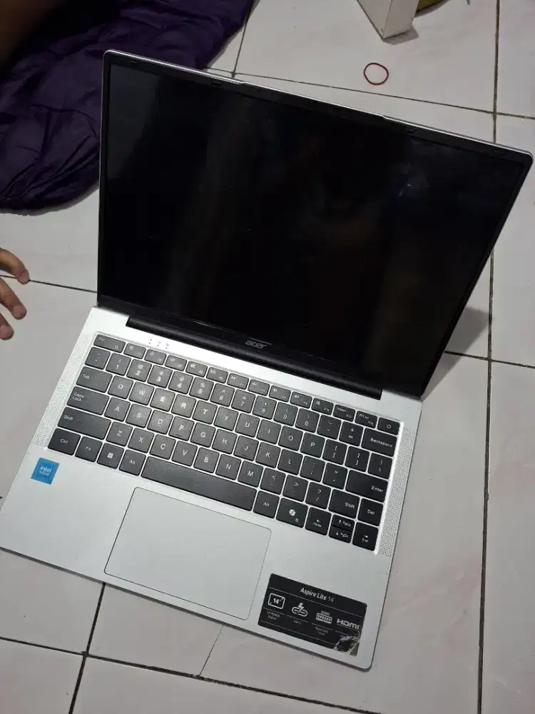 Leptop Acer Aspire 3