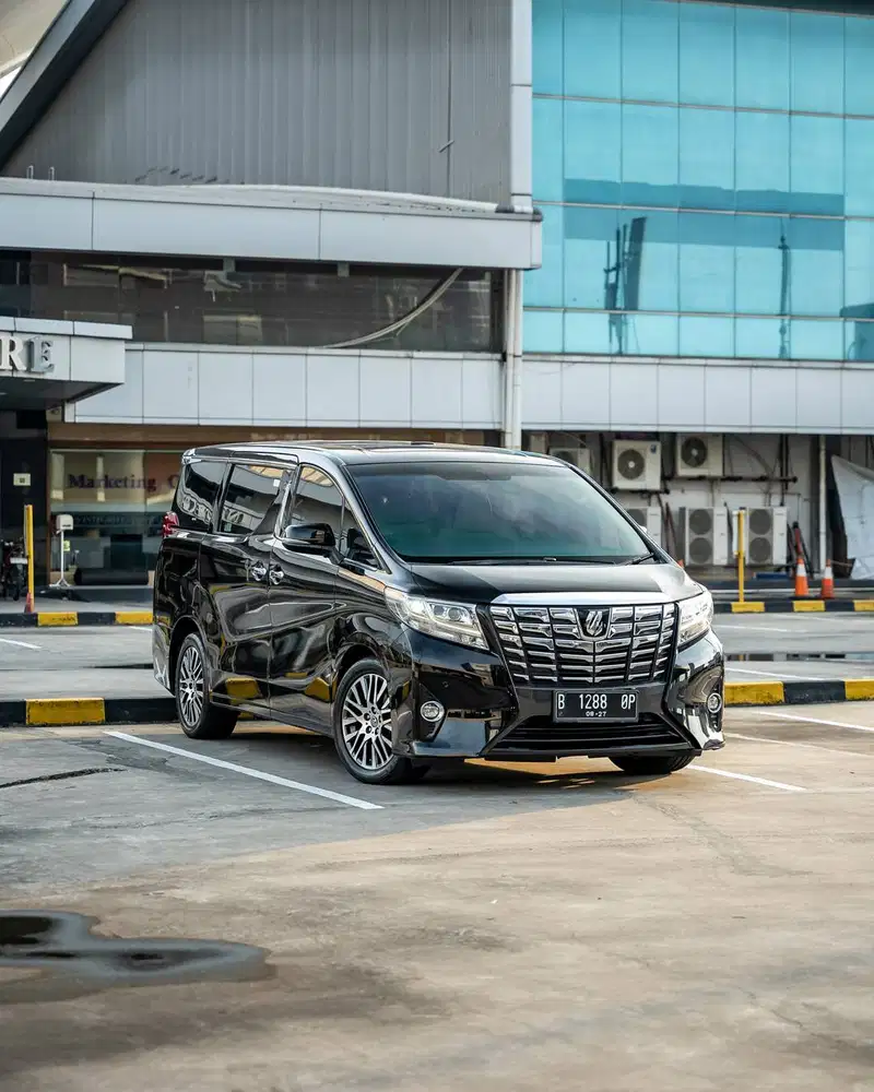 2017 Toyota Alphard 2.5G