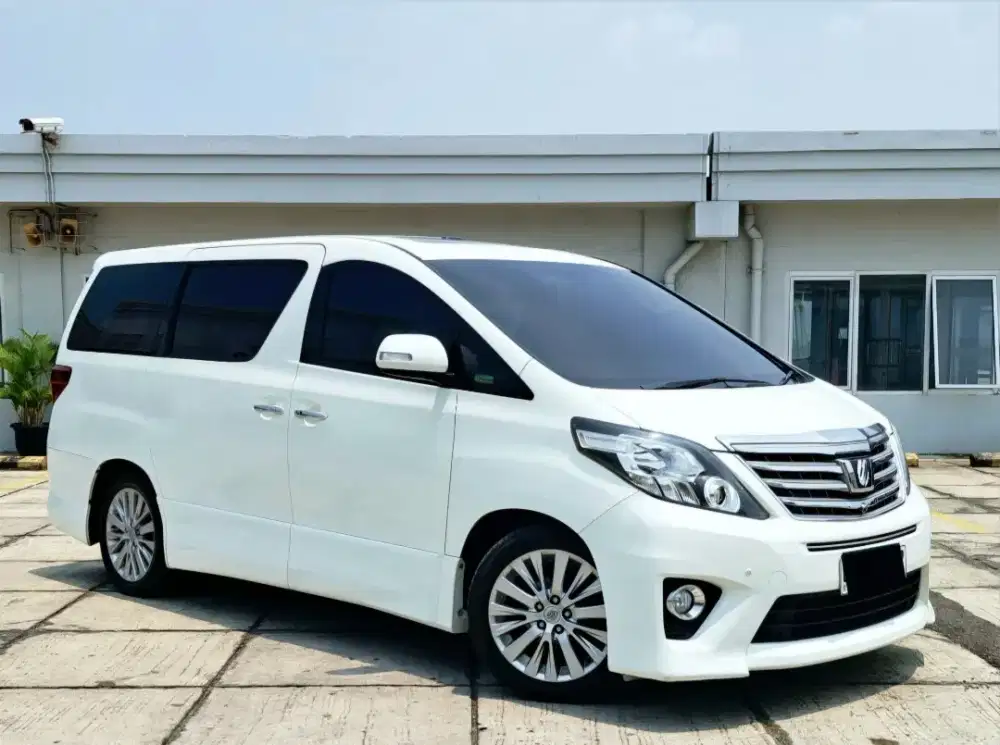Toyota Alphard SC Premium Sound 2013
