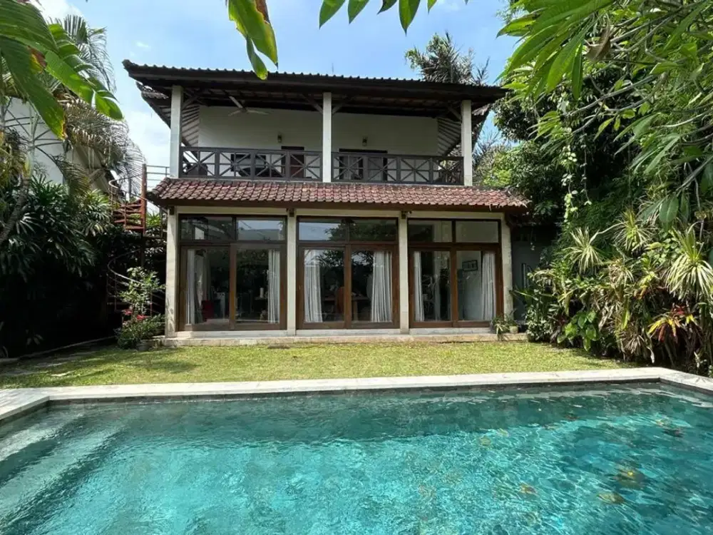 Villa di Berawa Canggu bali With swimming pool Area Strategis