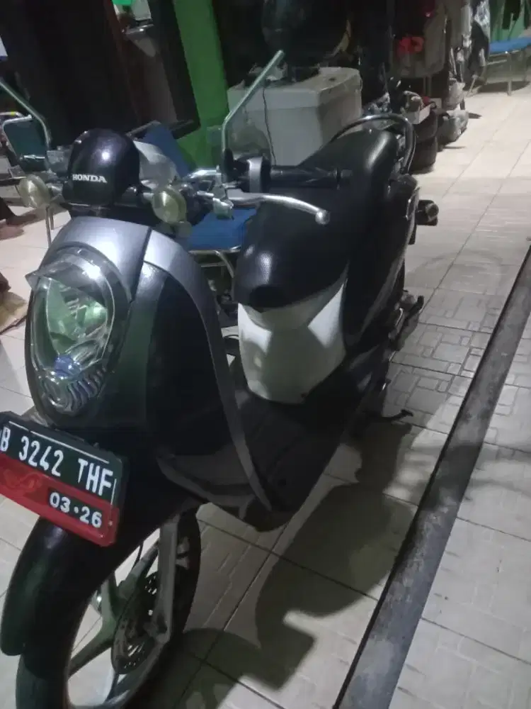 Honda Scoopy tahun 2011 rasa original