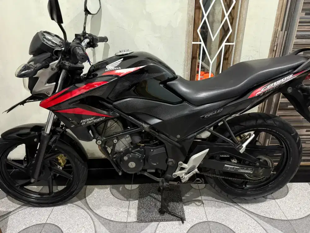 DIJUAL MOTOR CB 150 R