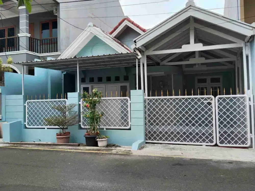 Disewakan rumah bagus siap huni di galaxy bebas banjir dekat taman