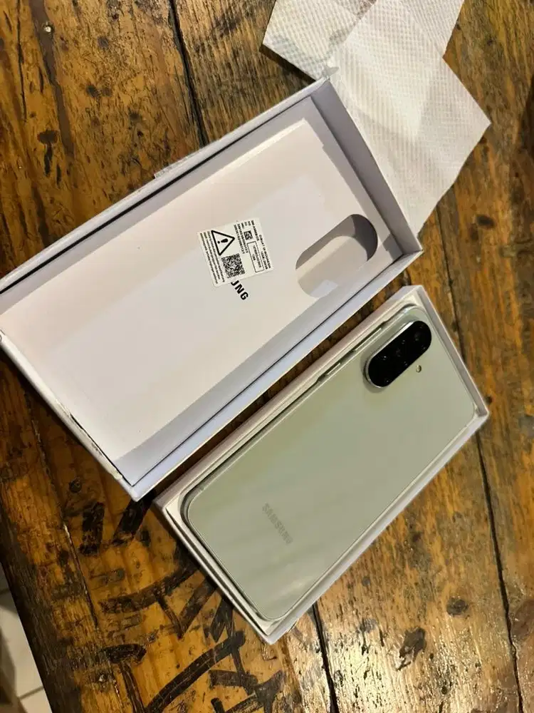 Samsung a56 12/256gb