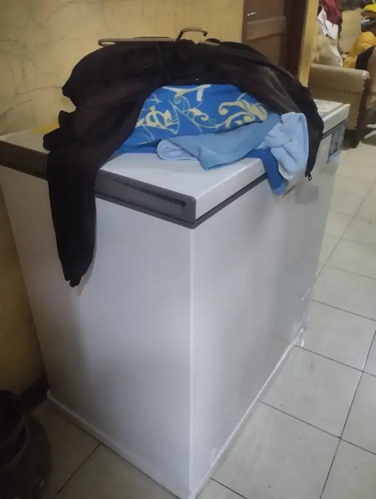 Freezer Box Changhong FCF266DW 210 LITER