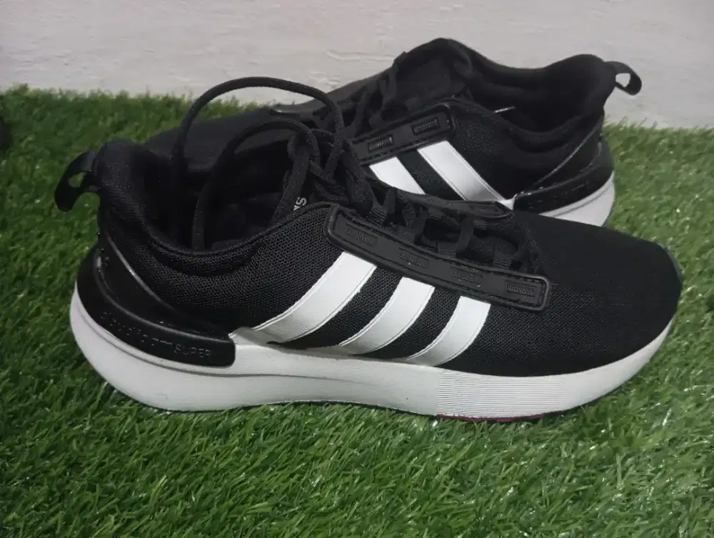 Adidas Cloud Size 40