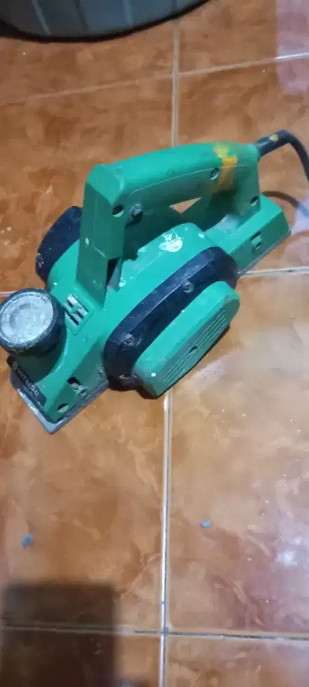 Jual mesin serut kayu hitachi