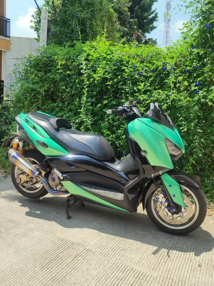 Yamaha Xmax ABS Tahun 2022