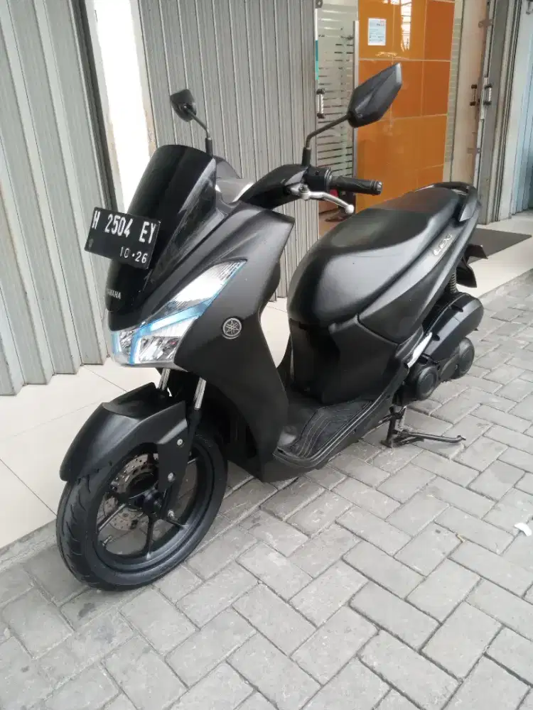 Yamaha Lexi 2021 Hitam