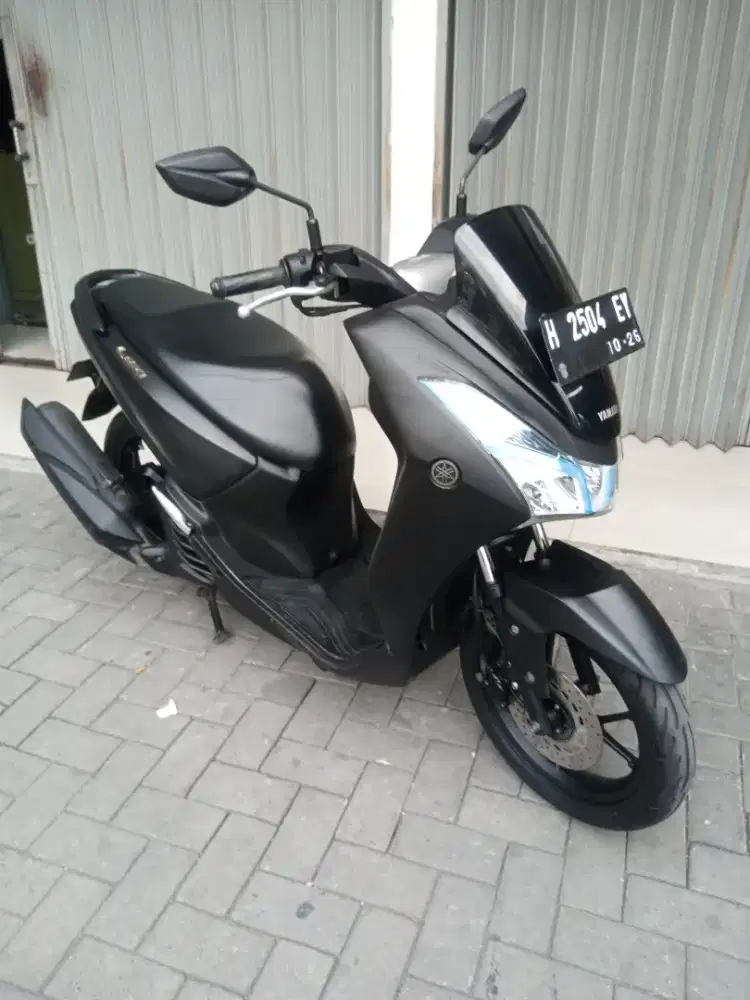Yamaha Lexi 2021 Hitam Doff