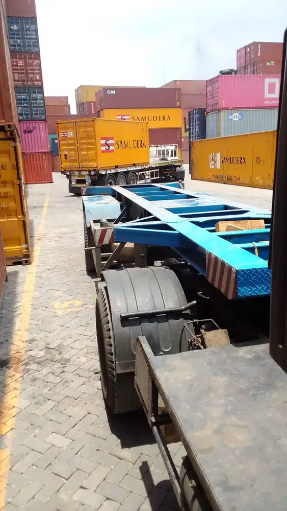 Admin ekspor impor document EMKL Forwarder