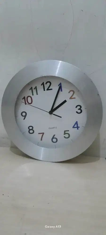 [Second] Jam dinding 30cm silver tebal