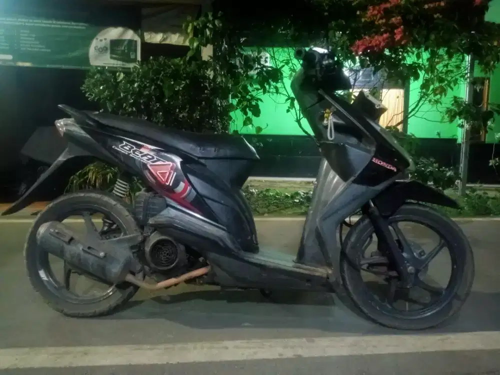Beat 2011 komplit, BPKB STNK tampil ,110cc