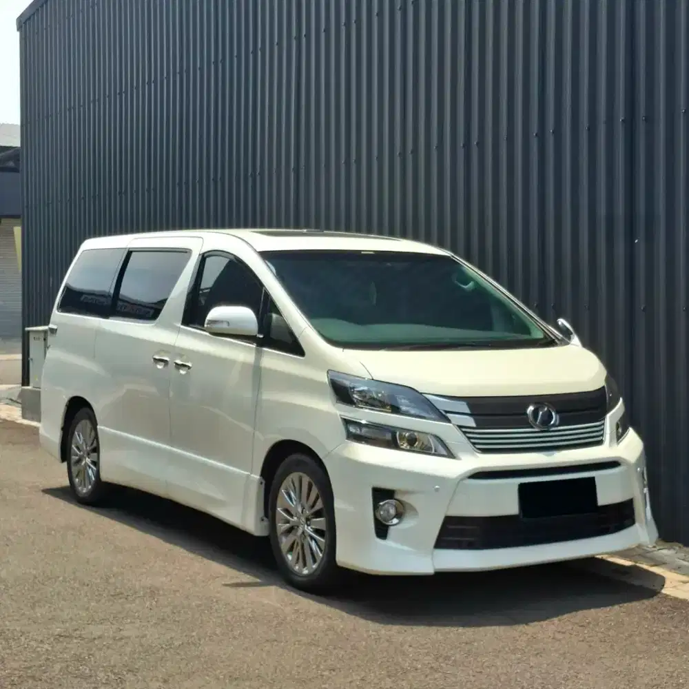 Toyota Vellfire Z Golden Eyes 2014