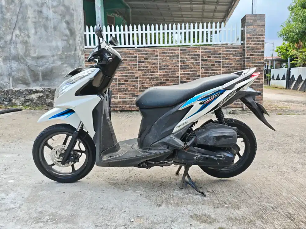 Di Jual Motor Honda Vario 125 tahun 2013