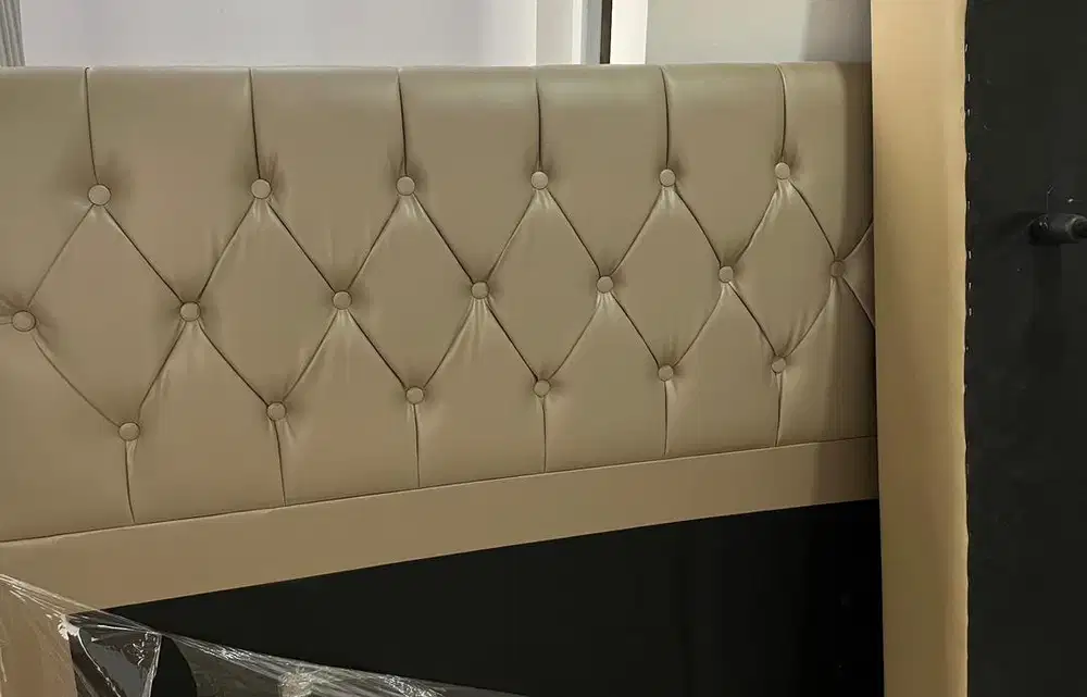 Dipan kasur 200x180