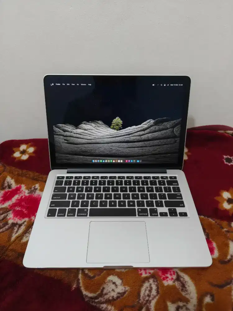 Macbook pro retina 13 inch 2014 i5 8gb/128gb