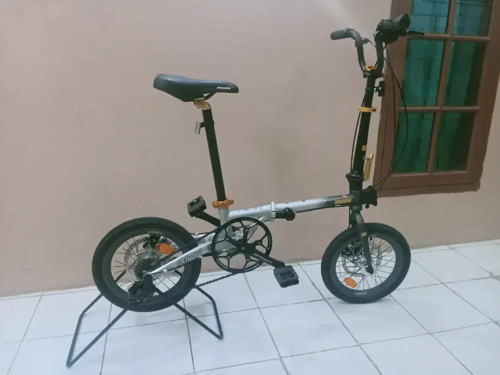 Sepeda lipat maximo Rion 3.0 likenew stang bawaan belum pernah pake