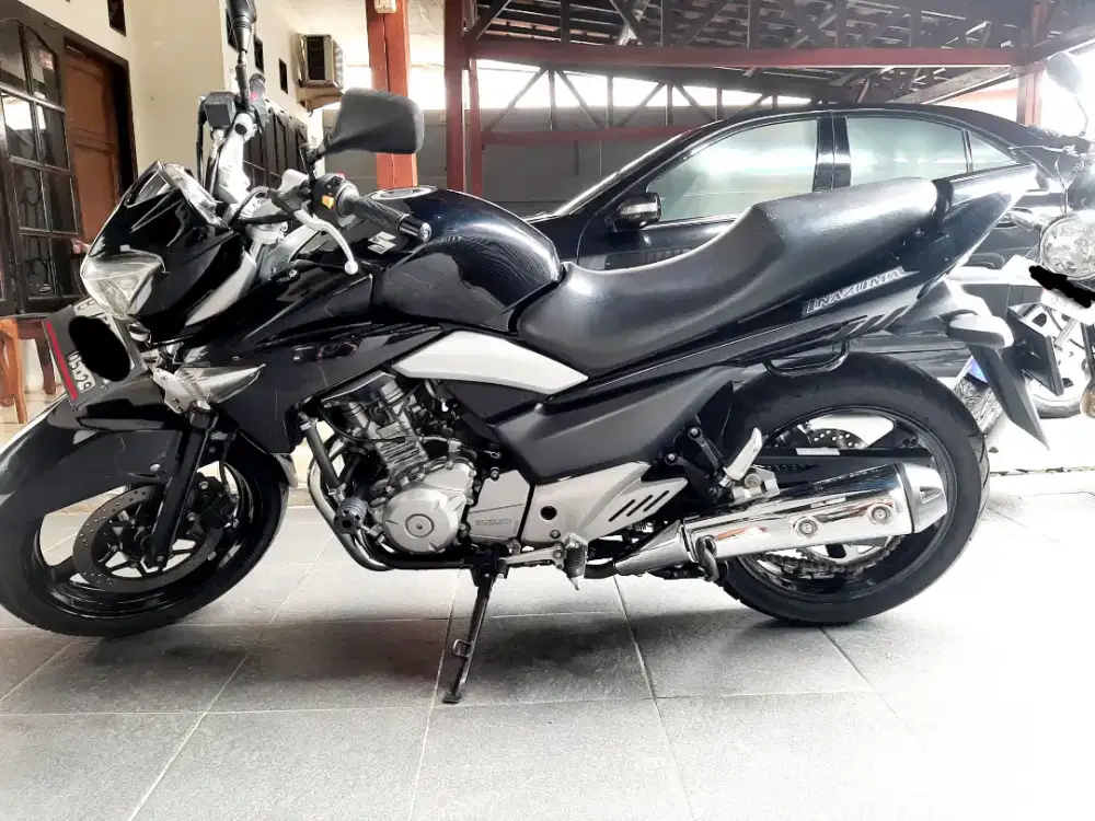 Suzuki Inazuma 250cc