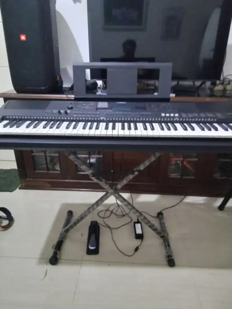 Yamaha psr ew400 + Ampli peavey kb60