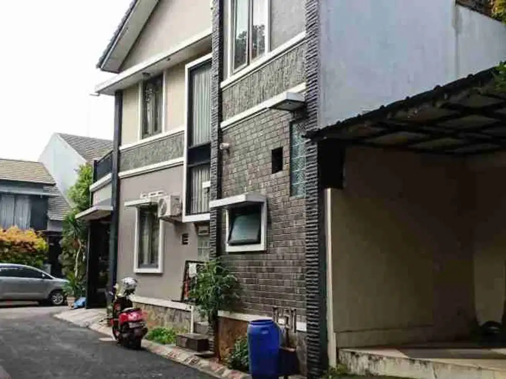 RUMAH SEMI FURNISH DI DALAM CLUSTER CIBUBUR RESIDENCE
Jual Rumah
CIBUBUR RESINDENCE - Bekasi