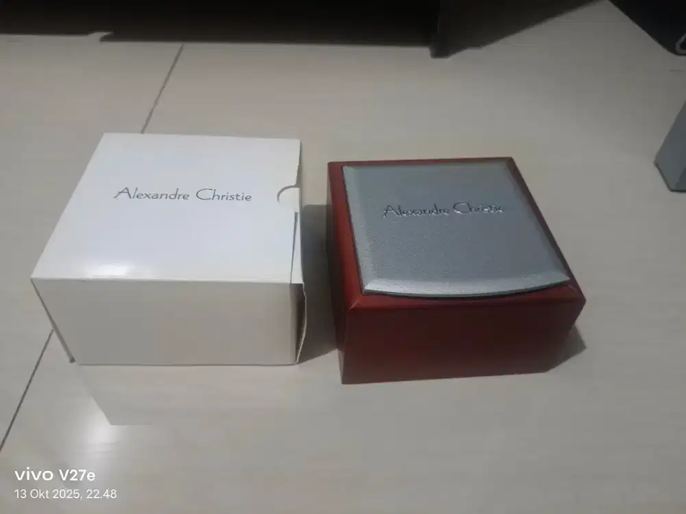 Kotak jam Alexandre