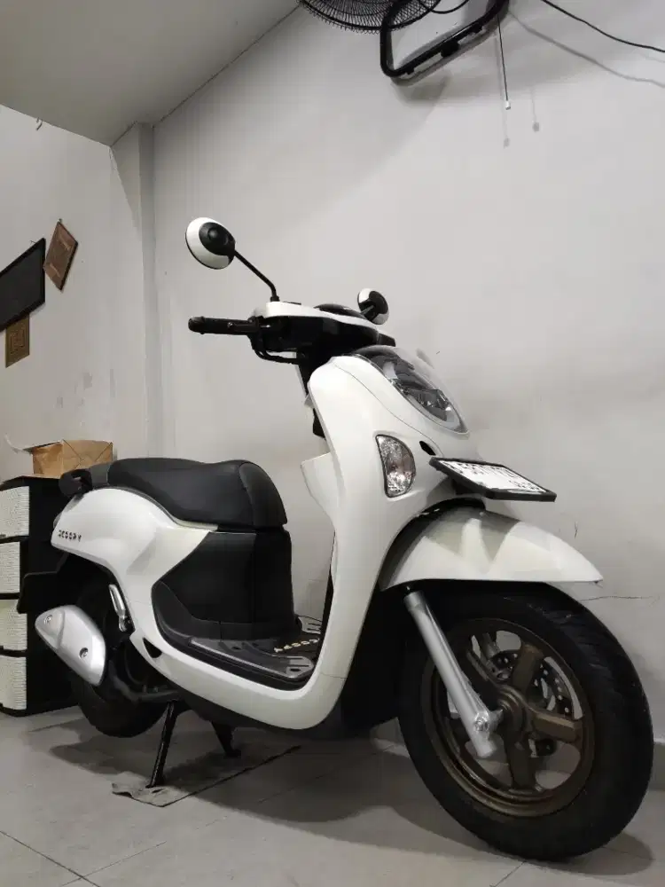 Scoopy New Keyless 2025 Bln 5 Istimewa Seperti Baru Gres ABBA