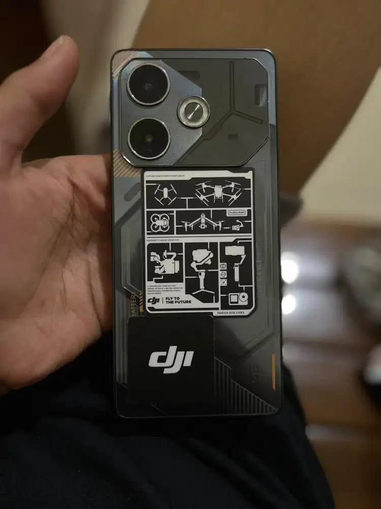 Handphone Tecno pova 6