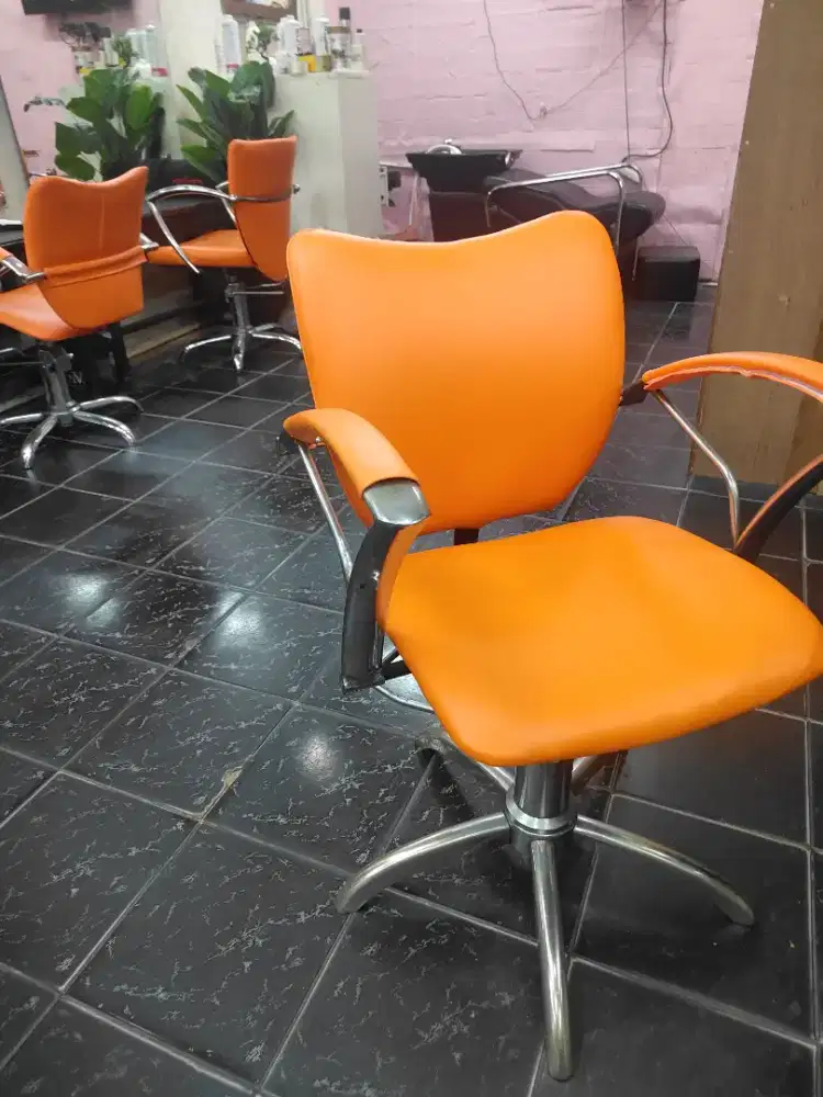 Di jual cepat kursi salon