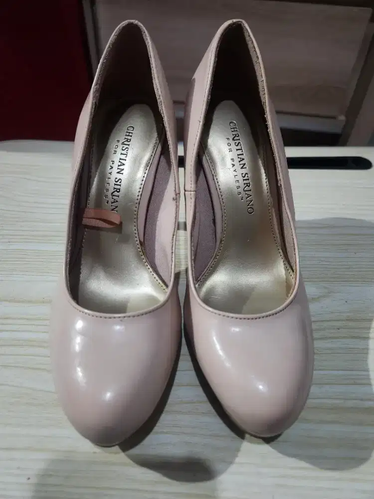 Sepatu Wanita High Heels Christian Siriano Payless size US 5 (35-36)