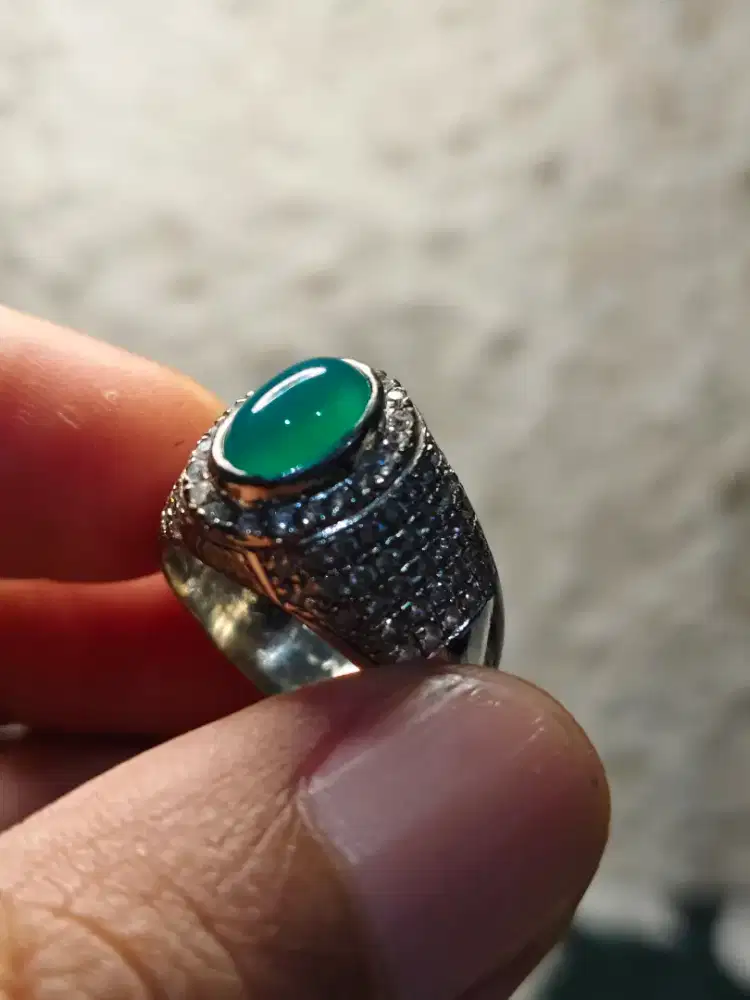 Natural Bacan Doko Kristal Giwang Tanpa Serat Tanpa Plat Mewah