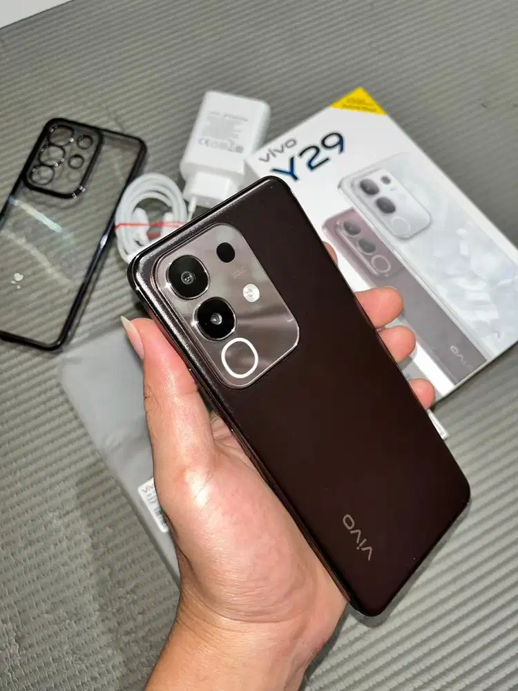Vivo y29 ram 8/128 mulus like mew masih garansi