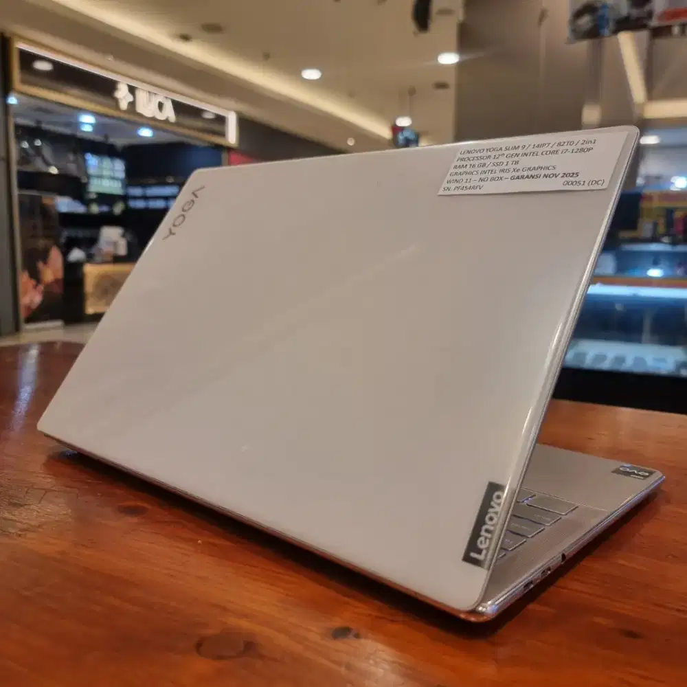 Lenovo YOGA Slim 9 ~ intel Core i7 Gen 12