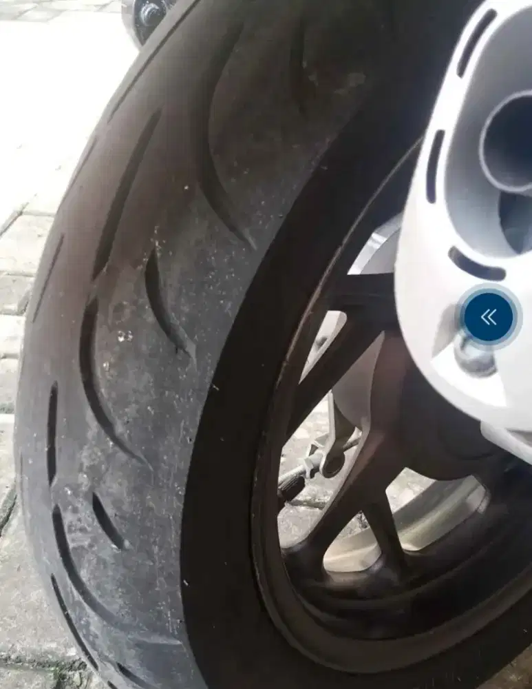 Vario 160 CBS merah Dope