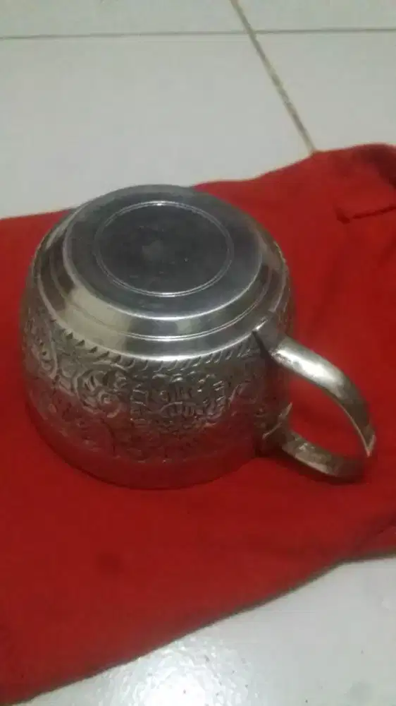 Cangkir Antik Desain Eropa