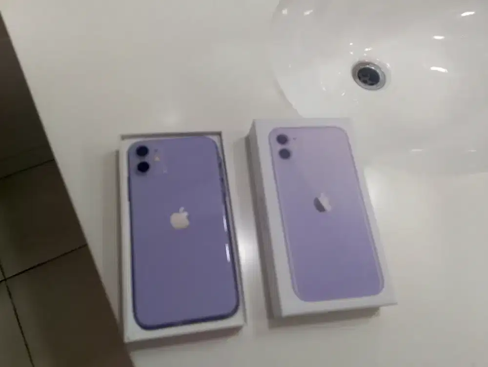 Iphone 11 128gb sama sama baru