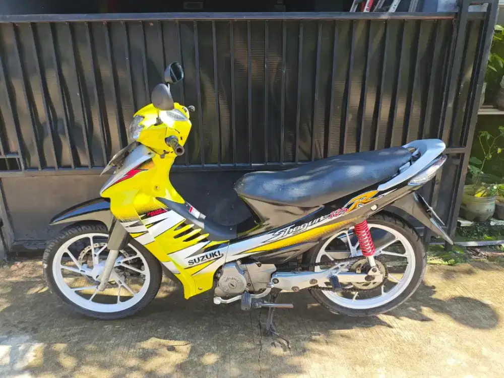 Suzuki Shogun 125 R