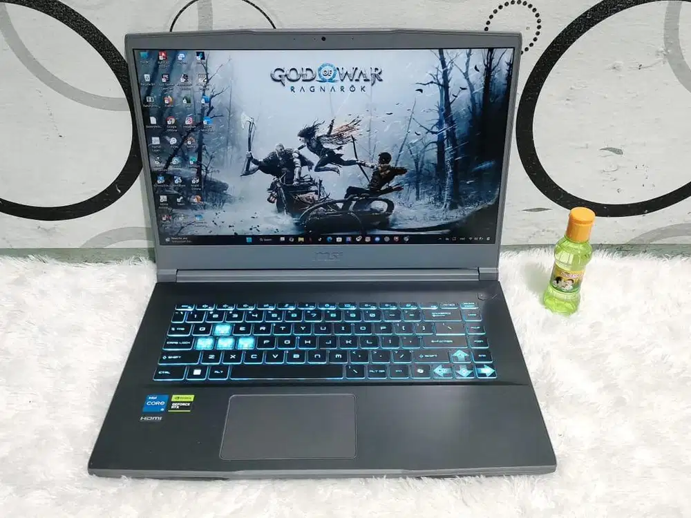 Laptop MSI Thin 15 B12UCX