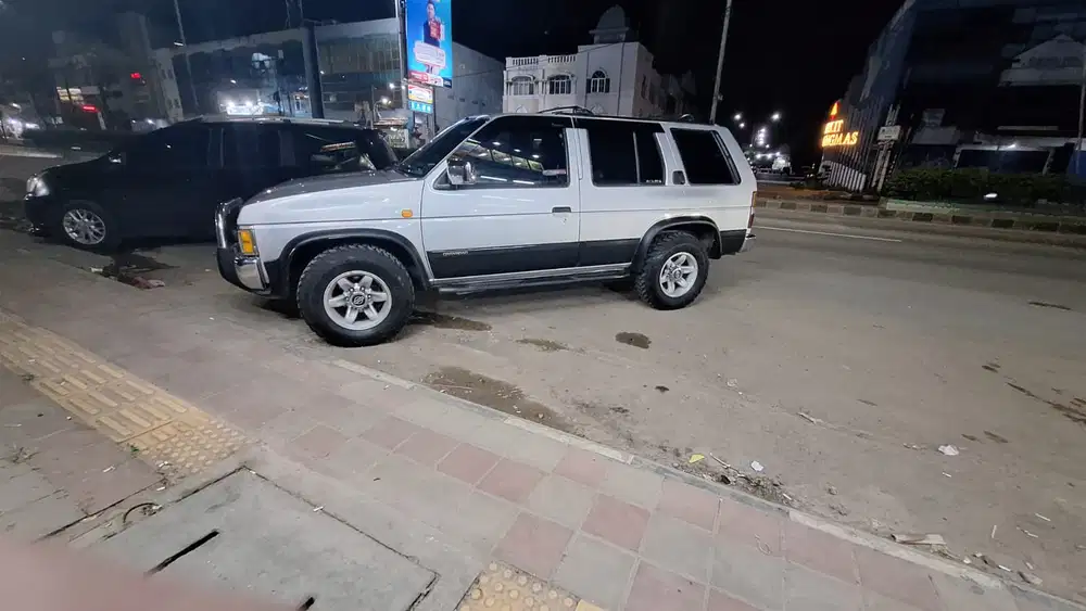 Nissan Terrano 2002 Bensin