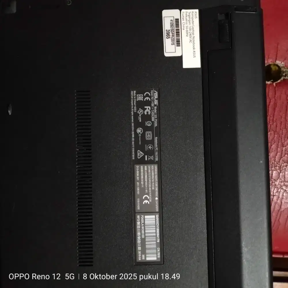 Asus warna hitam 14 inci