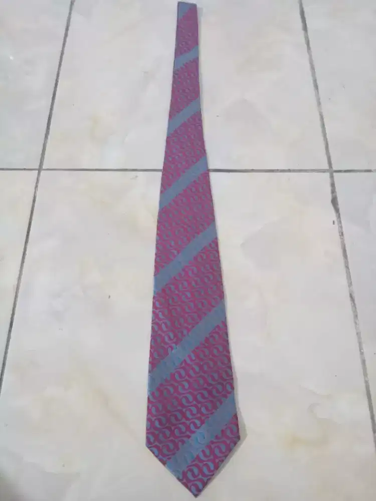 Dasi kantor / formal