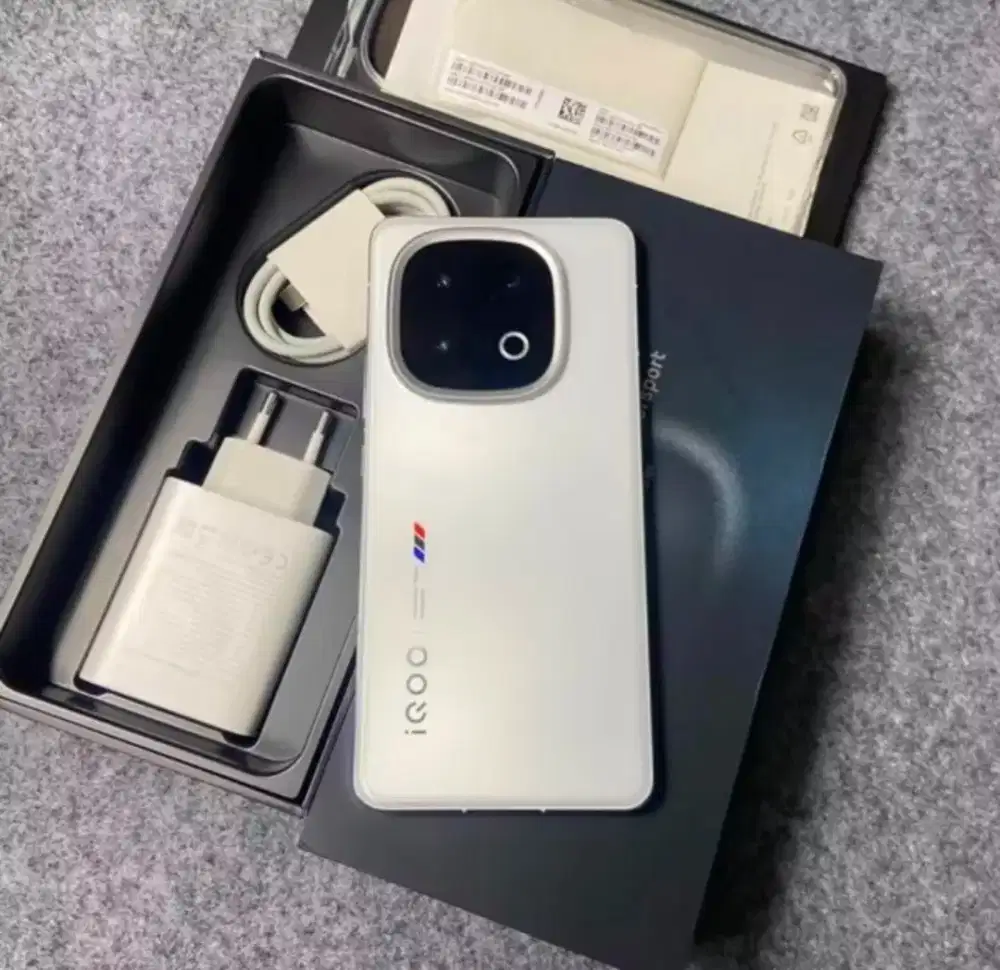 Vivo iQOO 13 12/256 Garansi on
