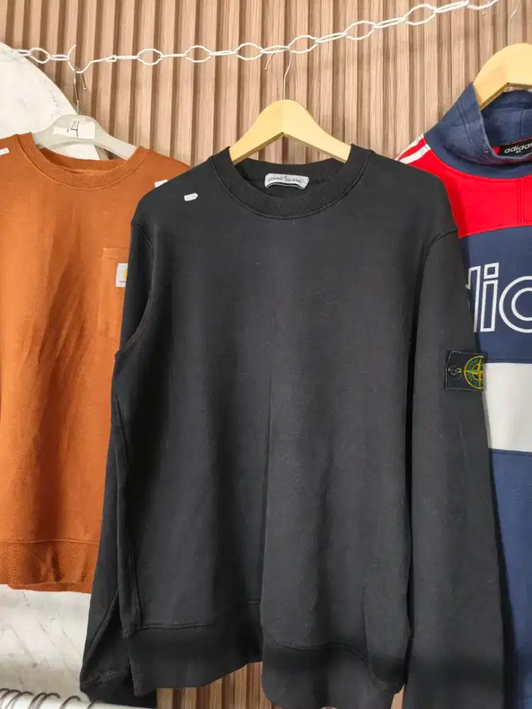 CREWNECK STONE ISLAND AUTHENTIC HITAM