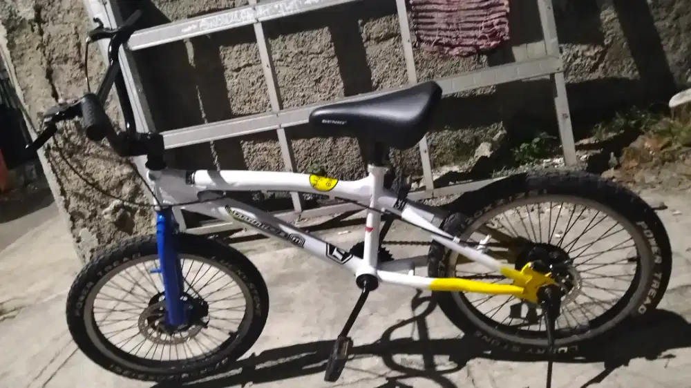 Sepeda BMX siap pakai rem Doble disk Cijantung Jakarta Timur