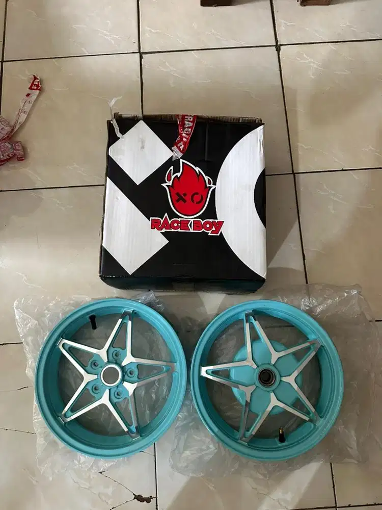 VELG RACE BOY ICE BLUE FOR VESPA SPRINT/PRIMAVER MATIC