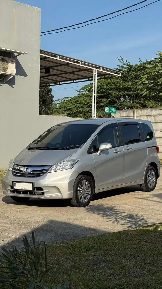 Honda Freed 2012 Bensin