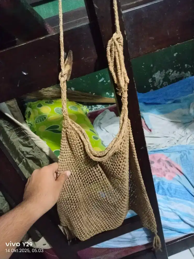 Di jual tas rajut original bikin sendiri masih cakep belom minus