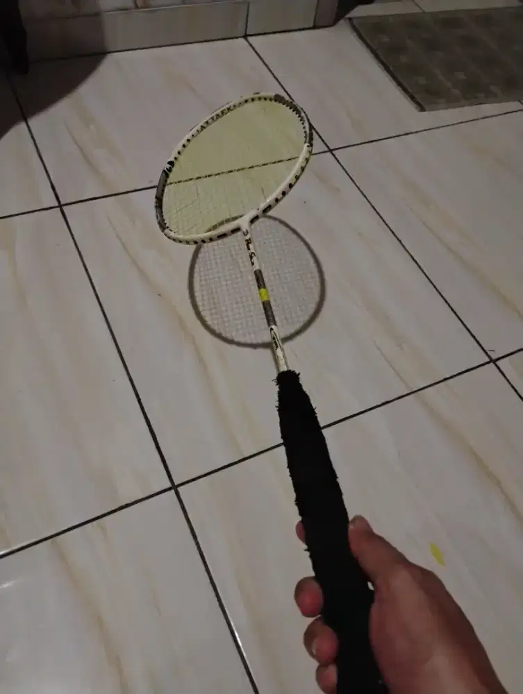 raket badminton / bulutangkis HART